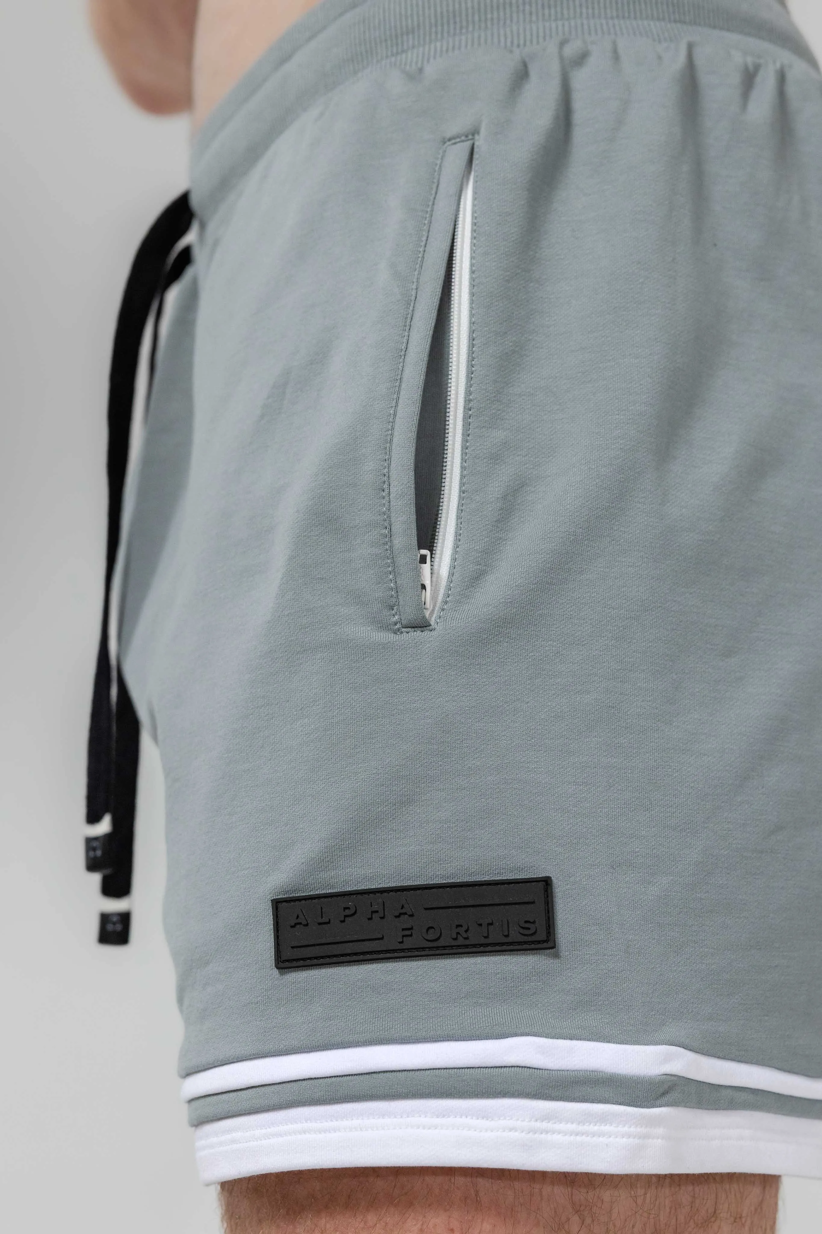 Accent Shorts R2