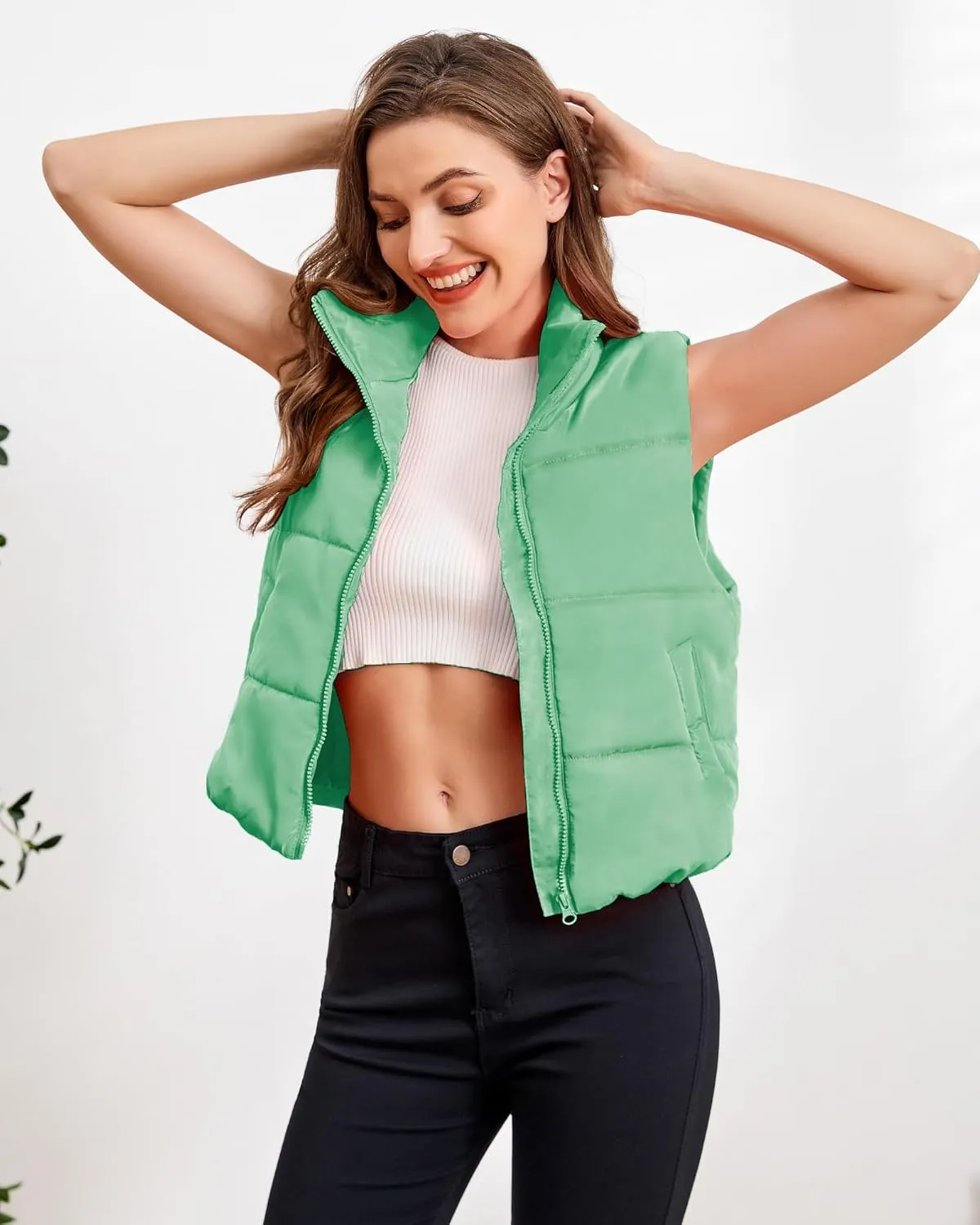 Blansdi Puffer Vest Women Sleeveless Winter Cropped Outerwear Warm Jacket Lightweight Fall Coat with Pockets