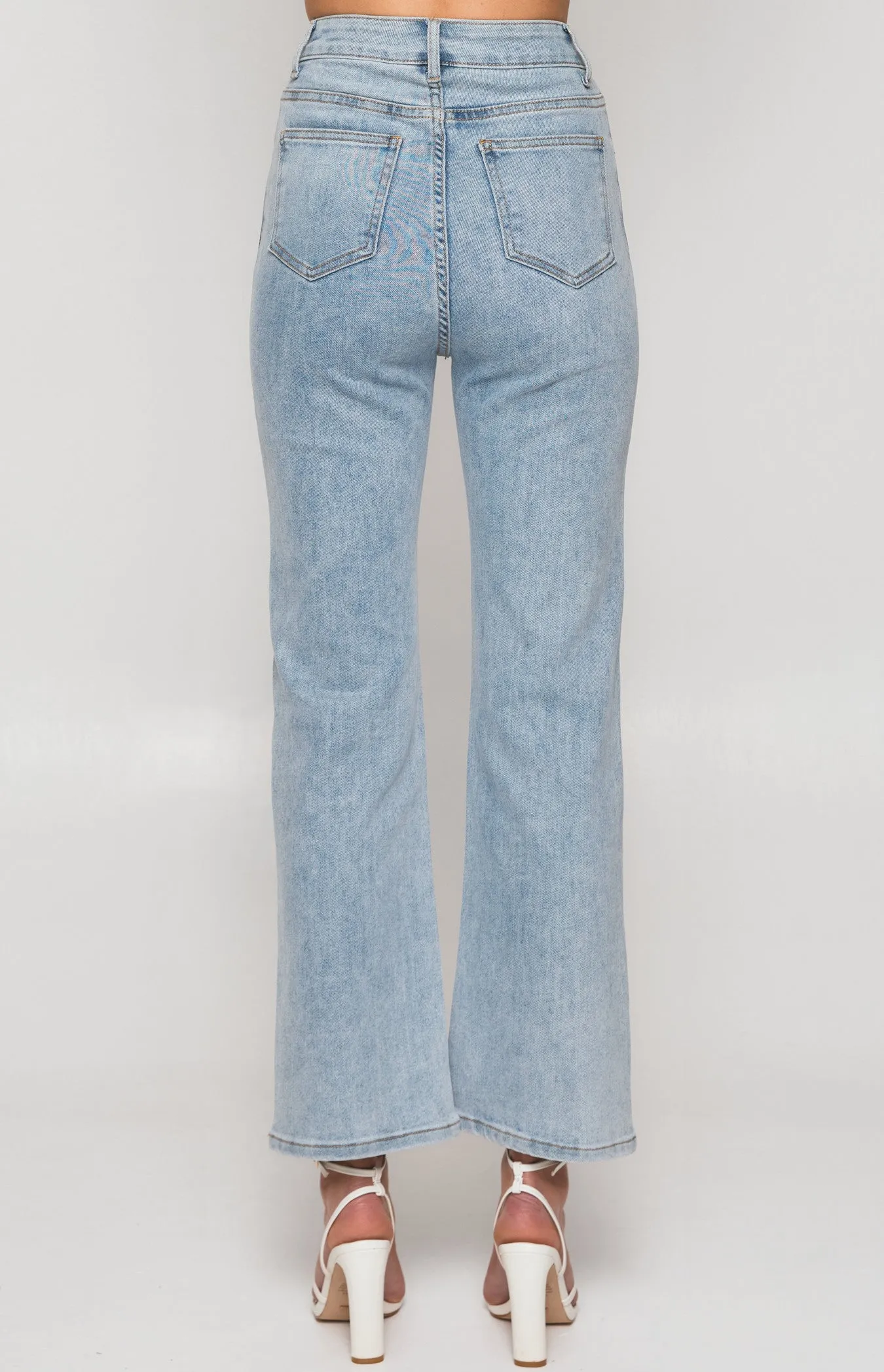 HIGH WAISTED FLARE JEANS