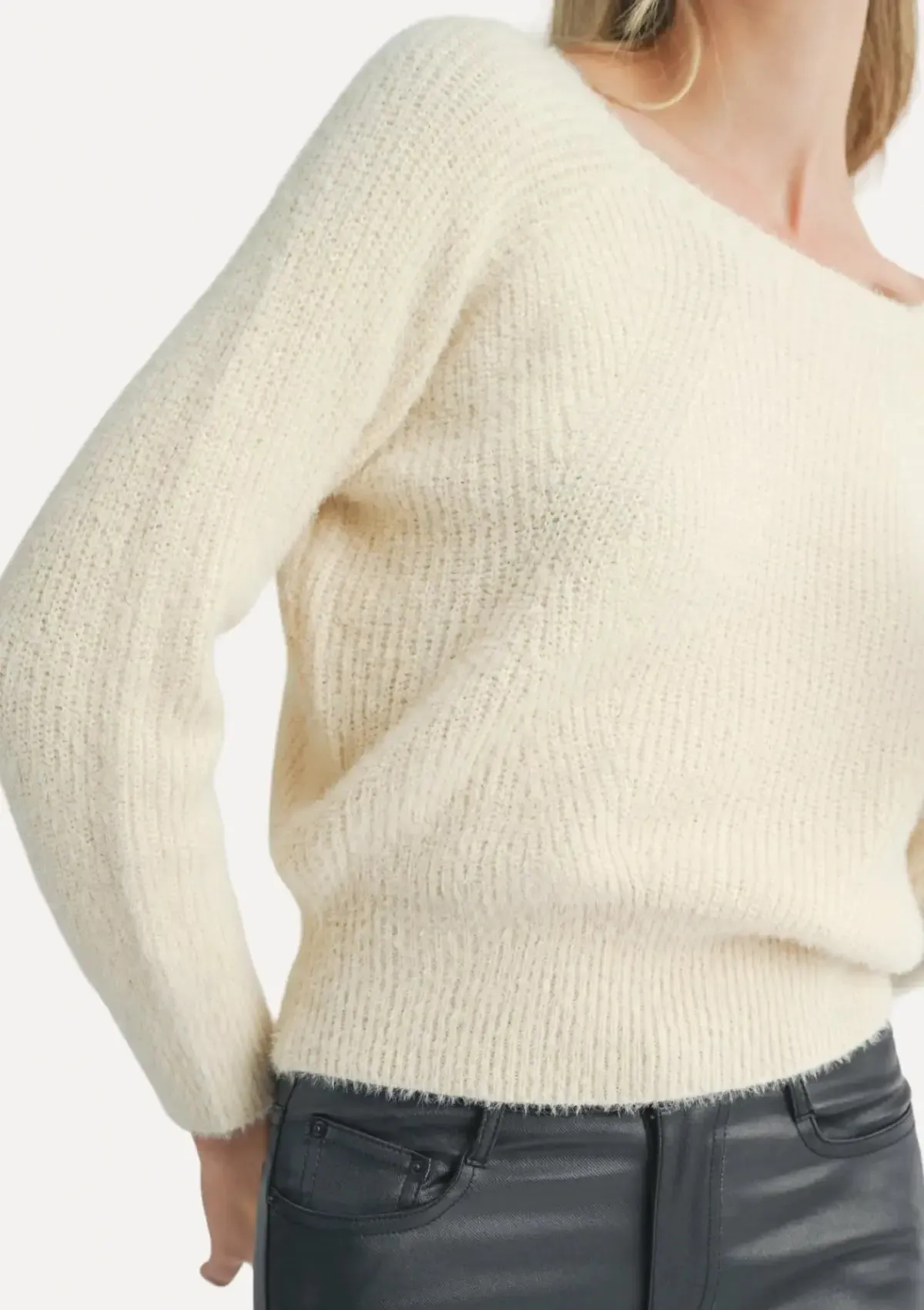 Lydia Fuzzy Sweater - Cream