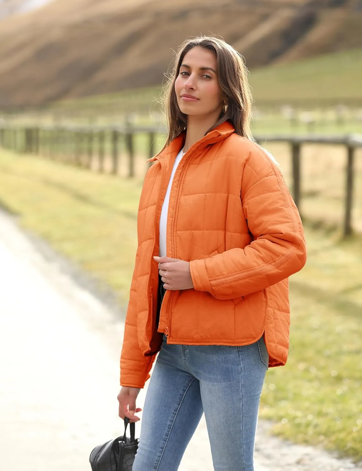 Omoone Women's Quilted Puffer Jacket Zip Up Oversized Lightweight Padded Down Coat Outerwear