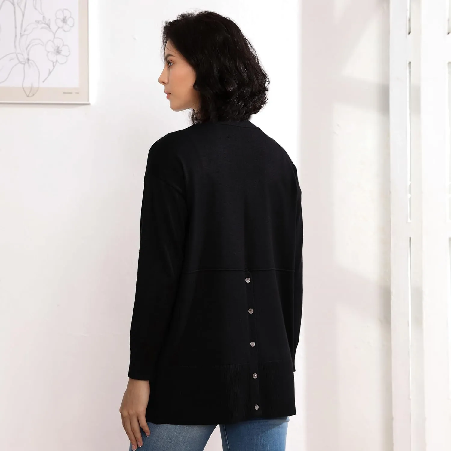 Women's Open Front Cardigan with Pockets Long Sleeve Solid Color Lightweight Knit Sweater