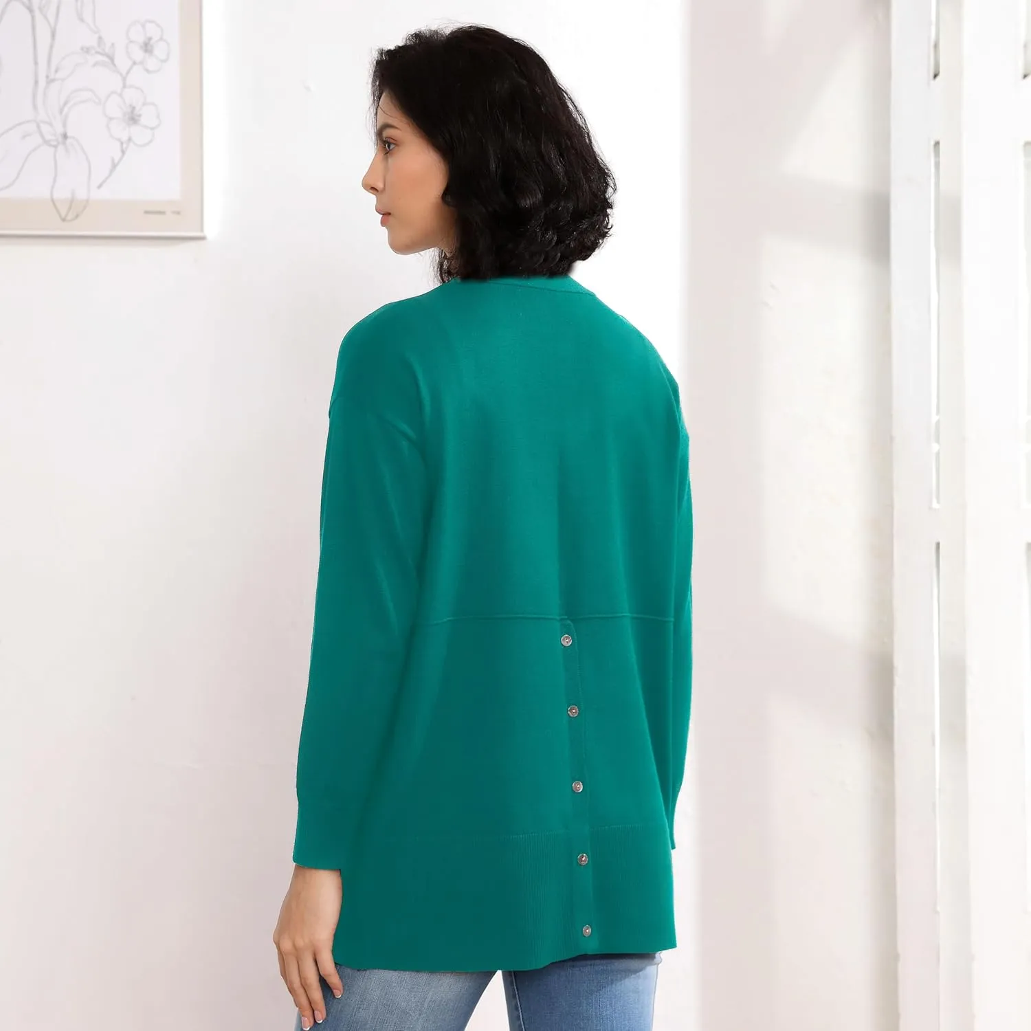 Women's Open Front Cardigan with Pockets Long Sleeve Solid Color Lightweight Knit Sweater